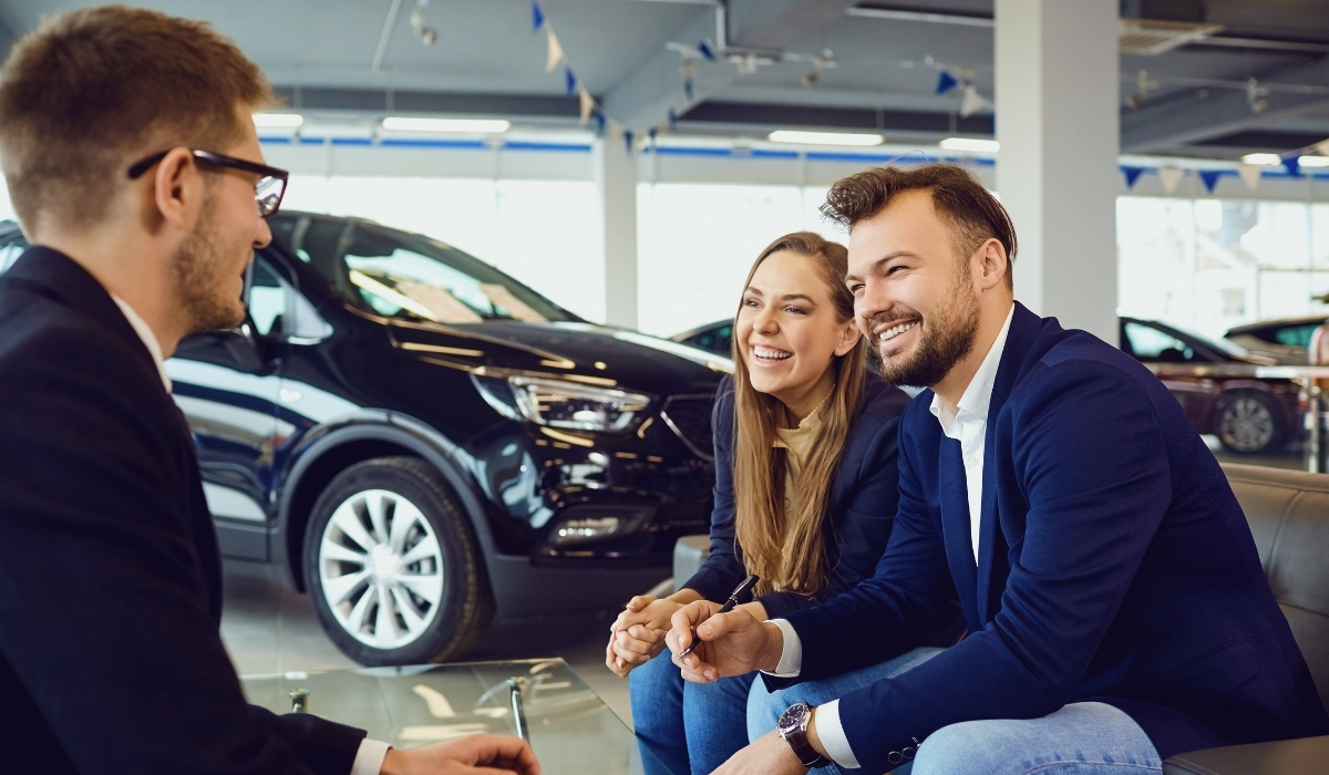 Radius dealership website staff showcase profiles by Indiqator Solutions